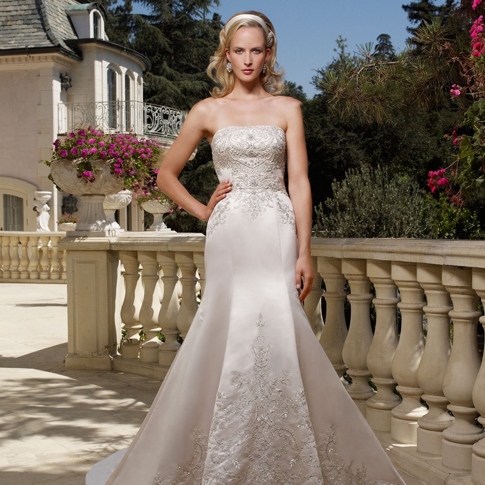 Casablanca wedding dress - Picture 1 of 4